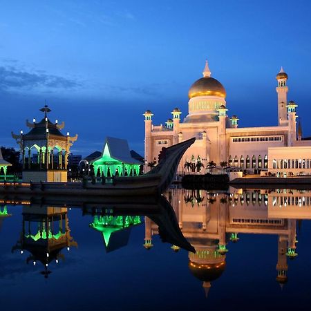 Legallery Suites Hotel Bandar Seri Begawan Exteriör bild