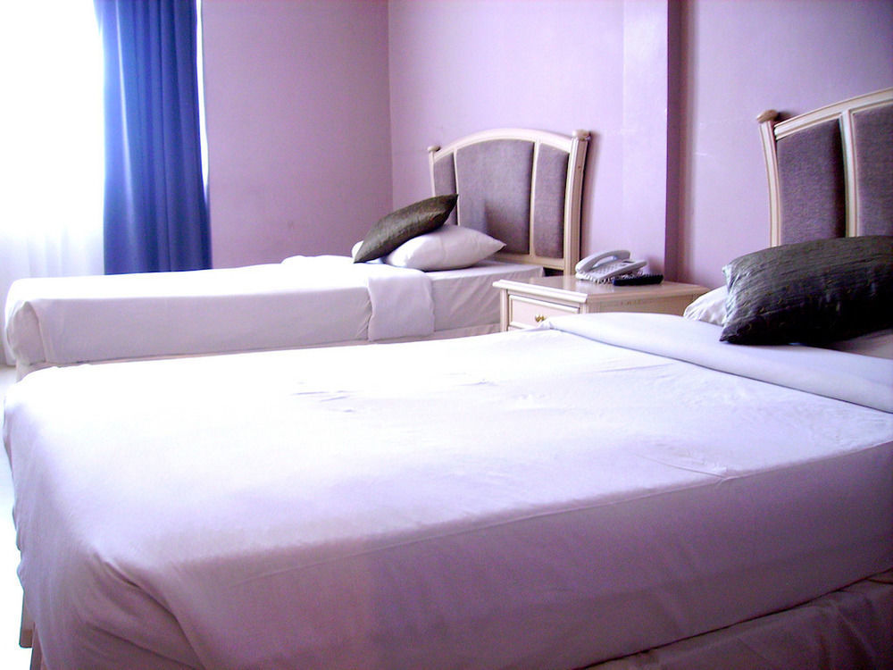 Legallery Suites Hotel Bandar Seri Begawan Exteriör bild