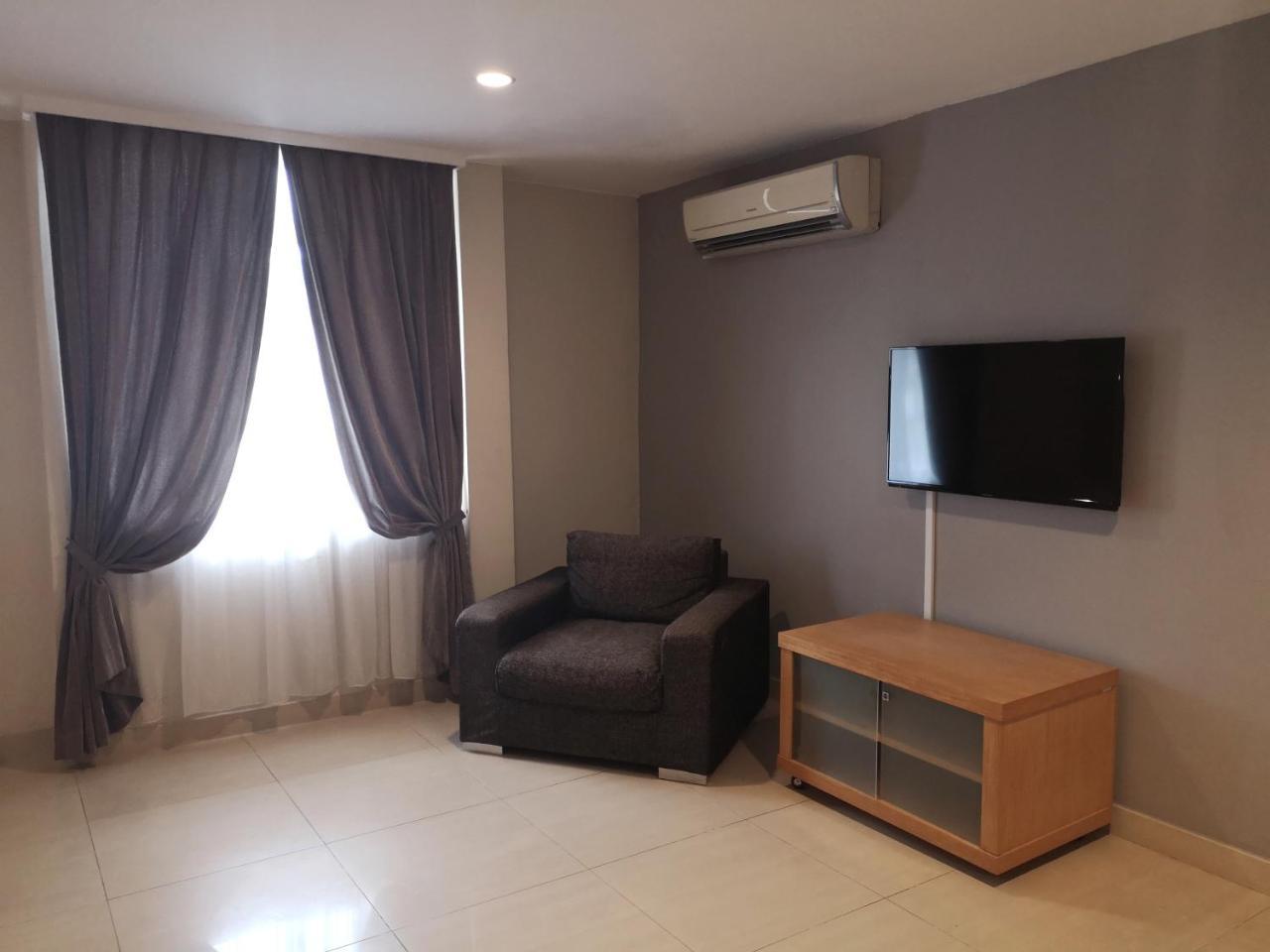 Legallery Suites Hotel Bandar Seri Begawan Exteriör bild