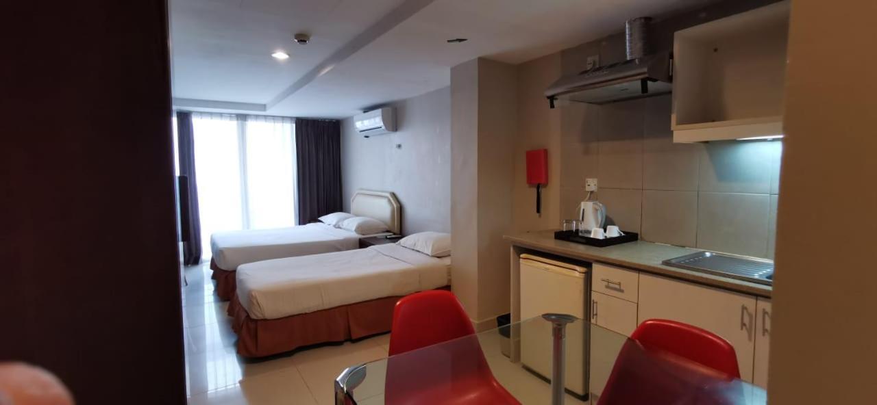 Legallery Suites Hotel Bandar Seri Begawan Exteriör bild
